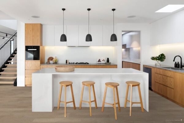 Lauzon Collection Engineered Hardwood Avenue Ultra-Matte 5-3/16" - 7/16" - Image 2