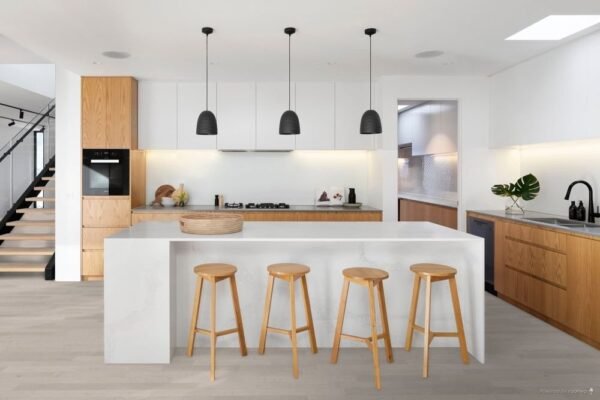 Lauzon Collection Engineered Hardwood Plaza Ultra-Matte 3-1/4" - 7/16" - Image 2