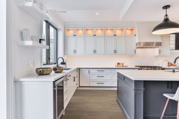 Lauzon Collection Engineered Hardwood Avenue Ultra-Matte 3-1/4" - 7/16" - Image 3