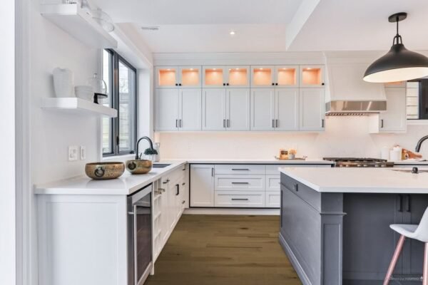 Lauzon Collection Engineered Hardwood Beaux-arts Ultra-Matte 5-3/16" - 7/16" - Image 3