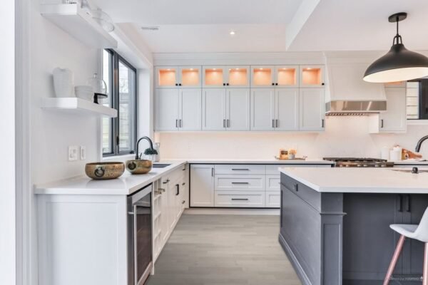 Lauzon Collection Engineered Hardwood Plaza Ultra-Matte 3-1/4" - 7/16" - Image 3