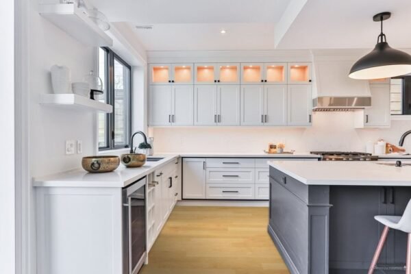 Lauzon Collection Engineered Hardwood Savoy Semi Gloss 5-3/16" - 7/16" - Image 3