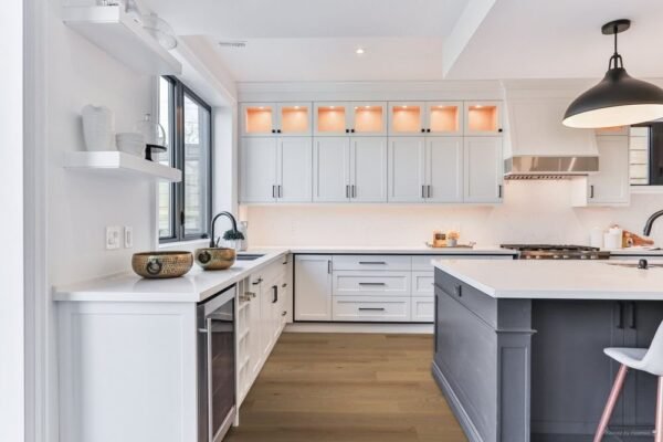 Lauzon Collection Engineered Hardwood Astor 7-1/2" - 9/16" - Image 3